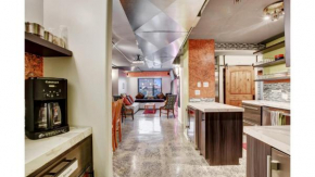 LVStripHouse JC408 - Modern 2BD-2BA Condo Sleeps 8